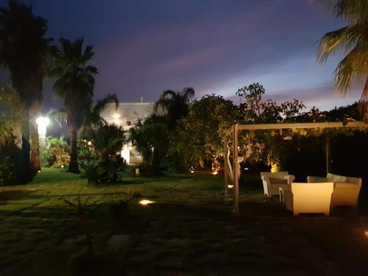 Masseria Boezio Ostuni Bed & Breakfast Torre Santa Sabina Exterior foto